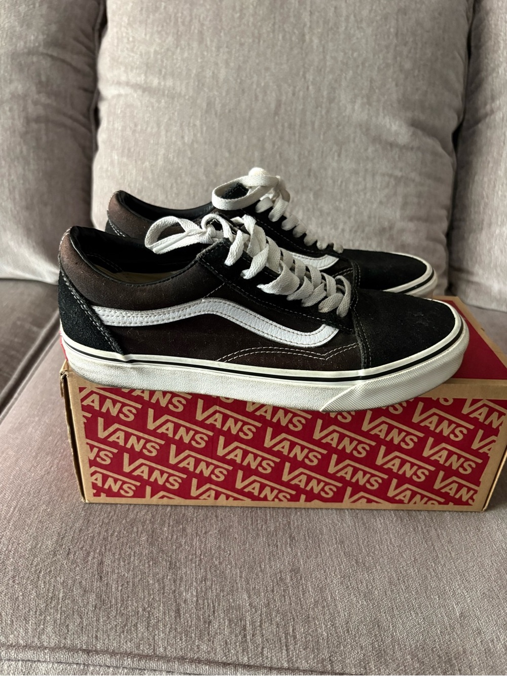 Vans  Old Skool Low-Top Sneakers in Black and White